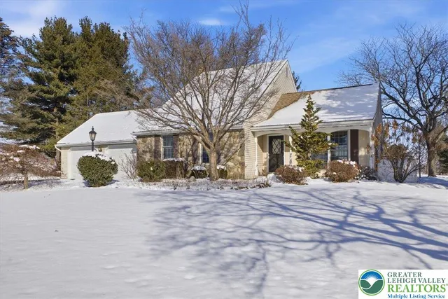 $424,900 | 9 Kensington Circle, Northampton, PA 18067