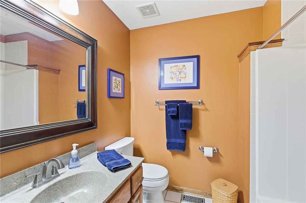 2513 Northeast Old Paint Road Lee's Summit, MO 64086 - Photo 21 of 34