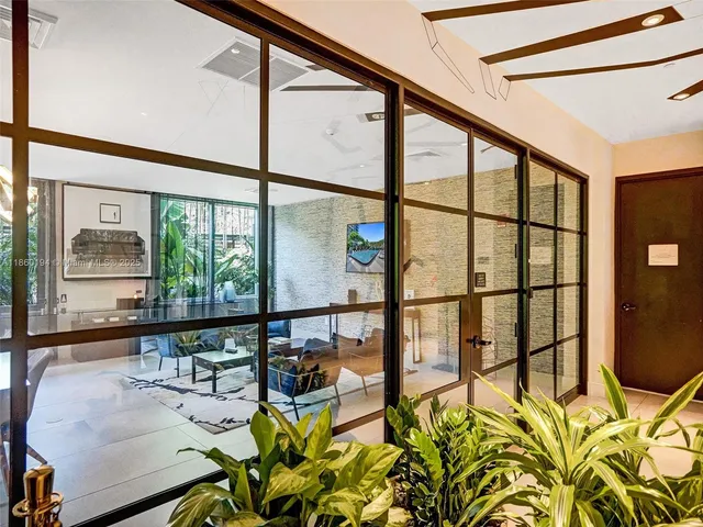 $6,500 | 121 Northeast 34th Street, Unit 2809, Miami, FL 33137