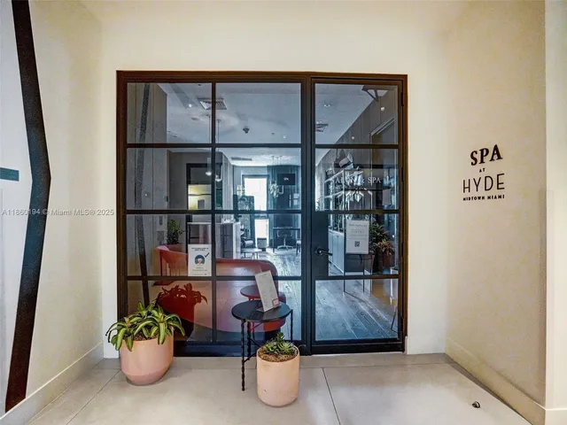 $6,500 | 121 Northeast 34th Street, Unit 2809, Miami, FL 33137