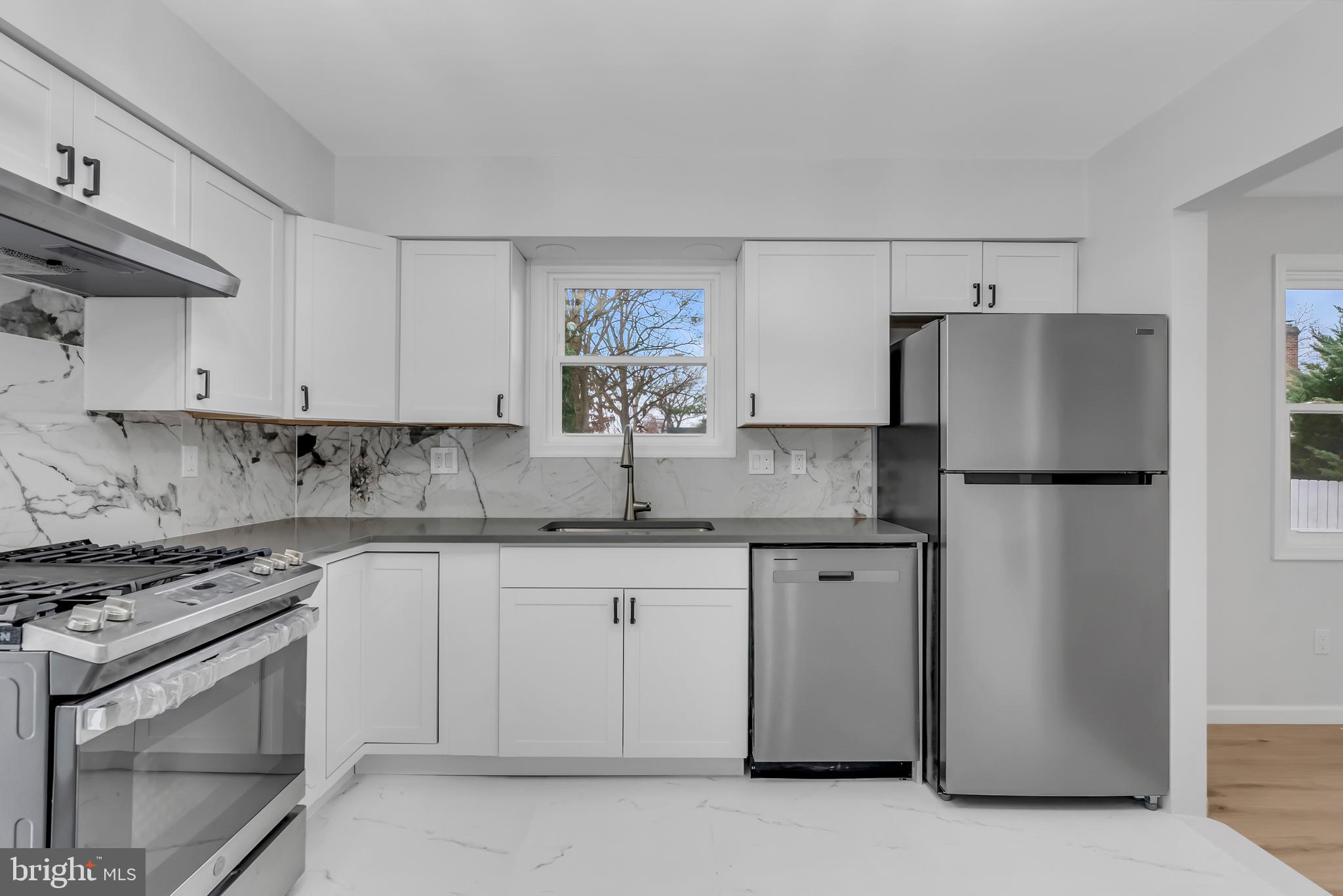 705 Chestnut Street Palmyra, NJ 08065 - Photo 6 of 16 Gallery Image 6