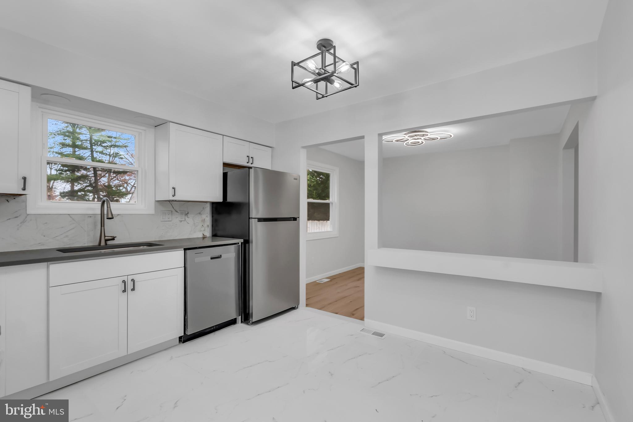 705 Chestnut Street Palmyra, NJ 08065 - Photo 7 of 16 Gallery Image 7