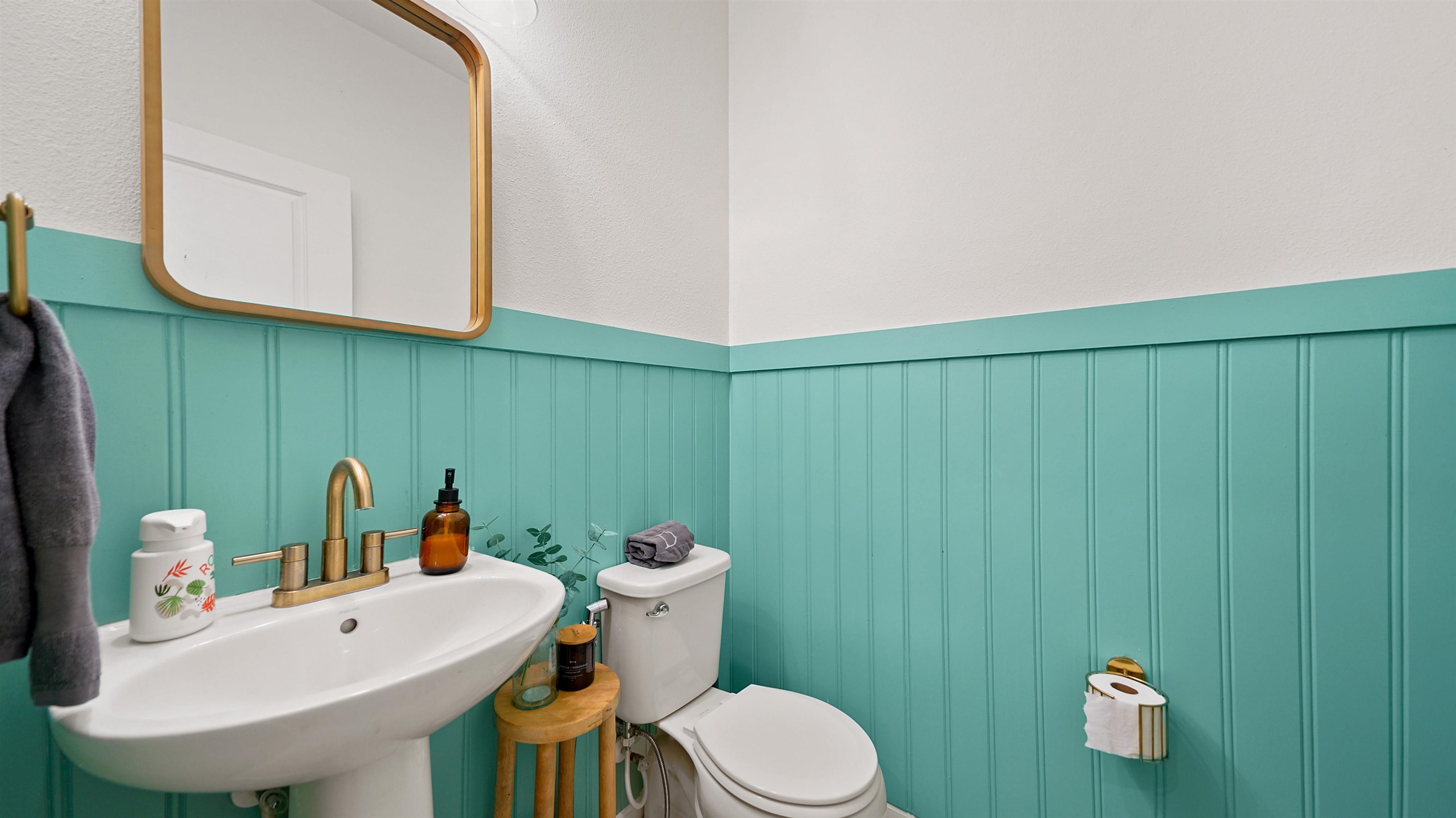 9658 Freefall Road Jacksonville, FL 32221 - Photo 6 of 39 a bathroom with a sink mirror and toilet