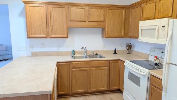 $250,000 | 808 Heatherwood Lane, Ossian, IN 46777