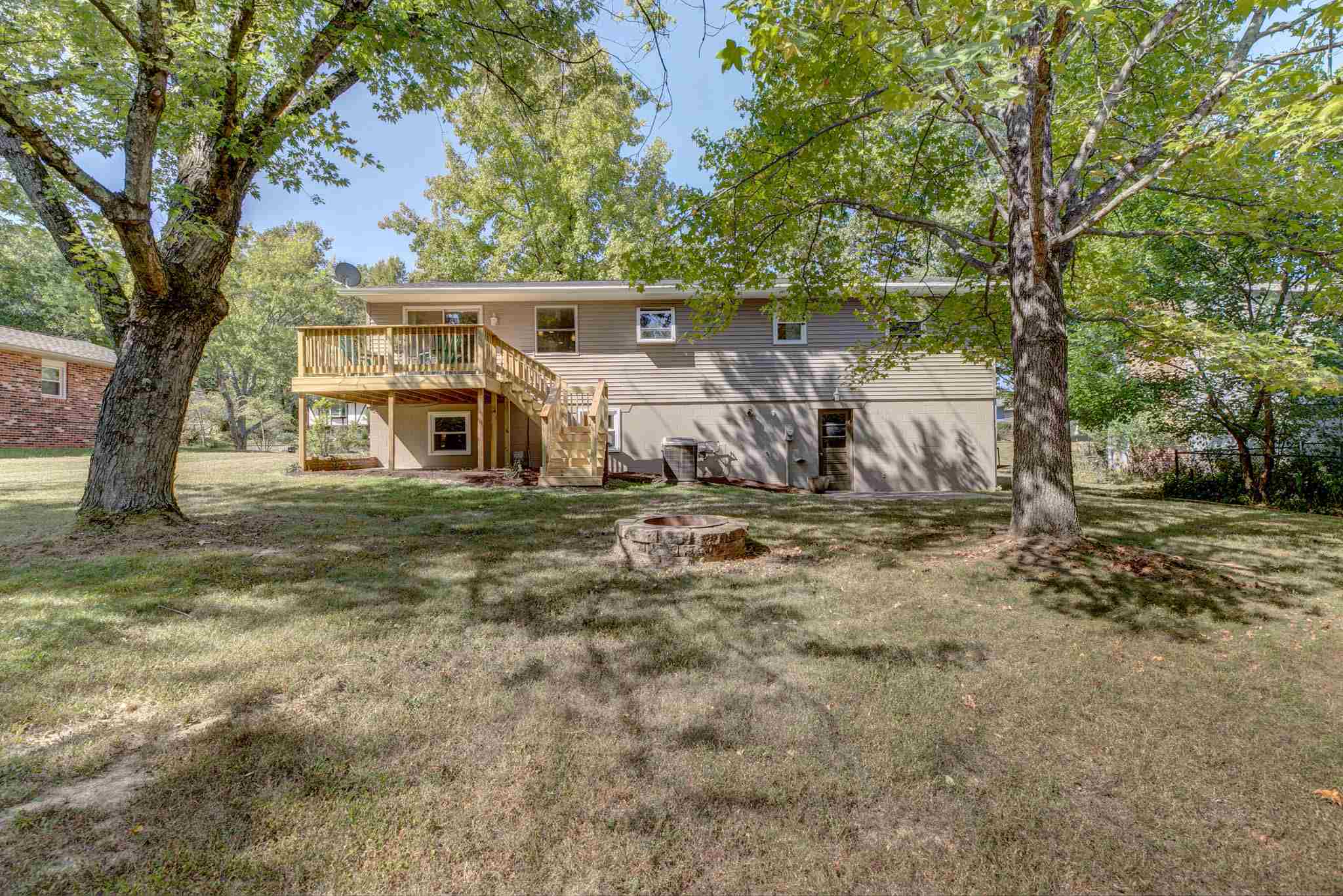 2015 South Georgetown Road Bloomington, IN 47401 - Photo 33 of 36 Gallery Image 33