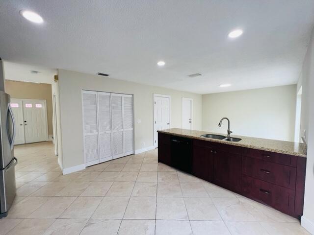 10760 Lake Oak Way Boca Raton, FL 33498 - Photo 8 of 26 Kitchen