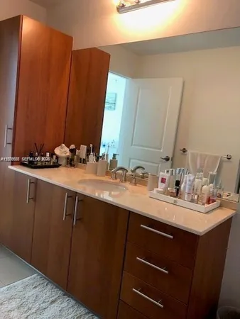 $2,600 | 1945 South Ocean Drive, Unit 602, Hallandale Beach, FL 33009