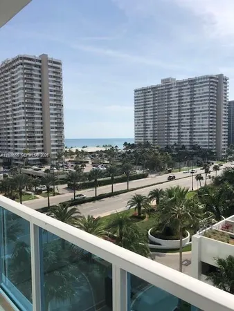 $2,600 | 1945 South Ocean Drive, Unit 602, Hallandale Beach, FL 33009