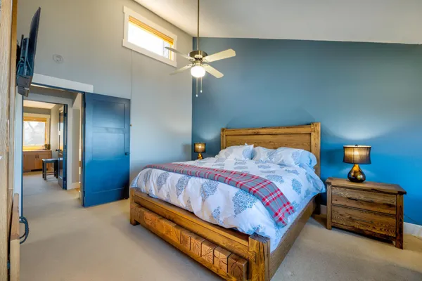 $539,900 | 908 Railroad Avenue West, Walker, MN 56484