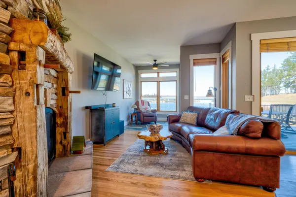 $539,900 | 908 Railroad Avenue West, Walker, MN 56484