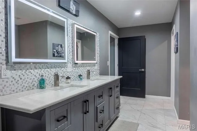 $529,000 | 12050 Pike 9162, Louisiana, MO 63353