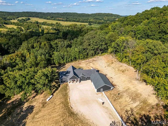 $529,000 | 12050 Pike 9162, Louisiana, MO 63353