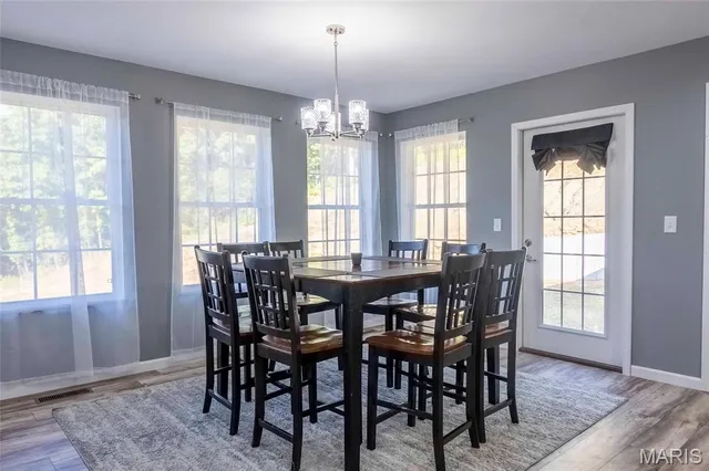 $529,000 | 12050 Pike 9162, Louisiana, MO 63353