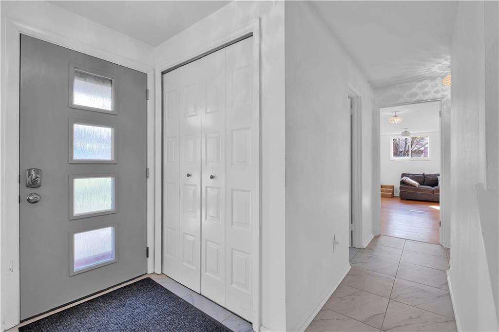 453 Decatur Avenue Pittsburgh, PA 15221 - Photo 3 of 25 Gallery Image 3