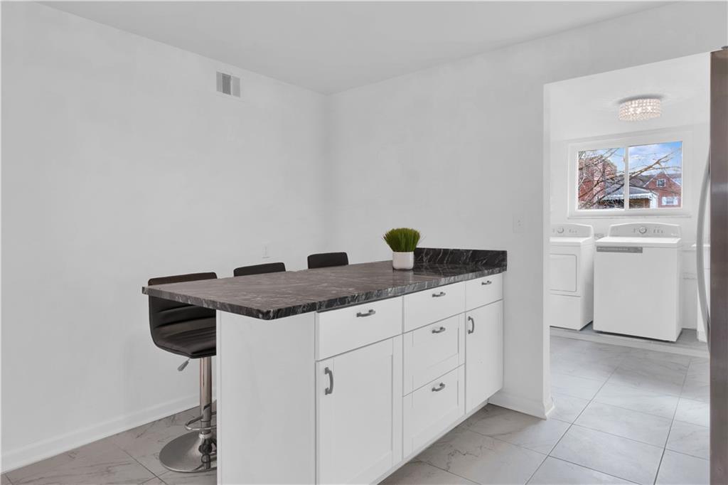 453 Decatur Avenue Pittsburgh, PA 15221 - Photo 9 of 25 Gallery Image 9