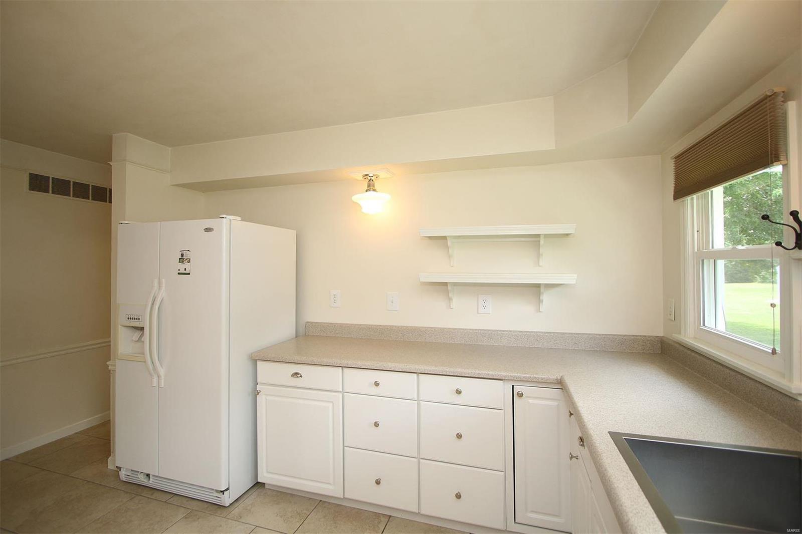 8344 Maple Grove Road Troy, IL 62294 - Photo 14 of 35