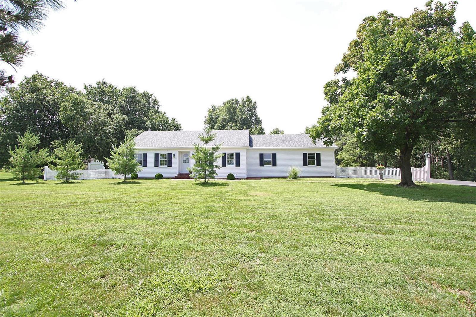 8344 Maple Grove Road Troy, IL 62294 - Photo 24 of 35
