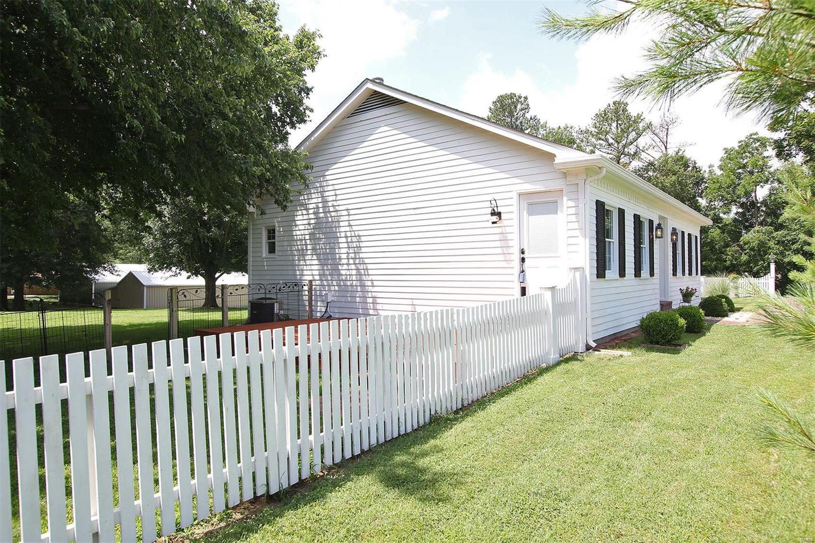 8344 Maple Grove Road Troy, IL 62294 - Photo 27 of 35