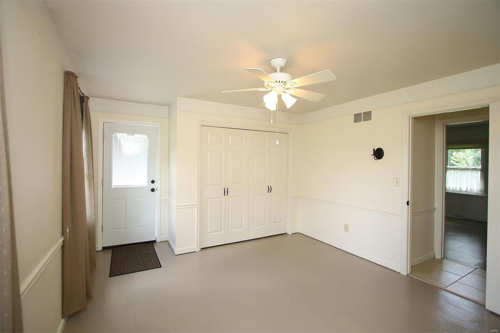 8344 Maple Grove Road Troy, IL 62294 - Photo 7 of 35
