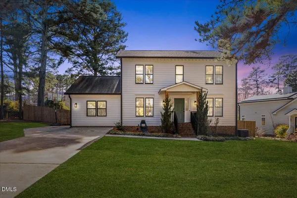 $550,000 | 201 Pinewood Drive, Apex, NC 27502