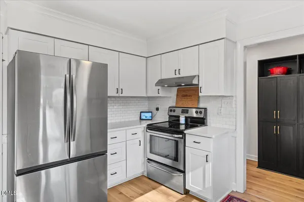 $550,000 | 201 Pinewood Drive, Apex, NC 27502