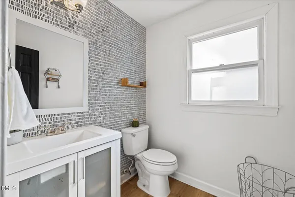 $535,000 | 201 Pinewood Drive, Apex, NC 27502