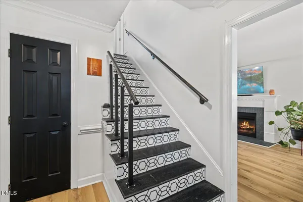 $550,000 | 201 Pinewood Drive, Apex, NC 27502