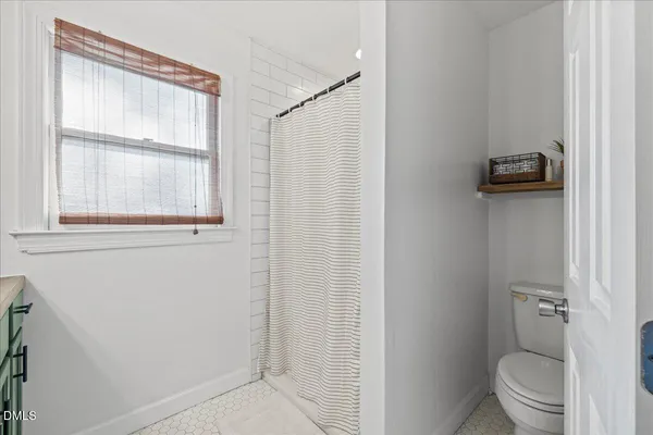 $550,000 | 201 Pinewood Drive, Apex, NC 27502