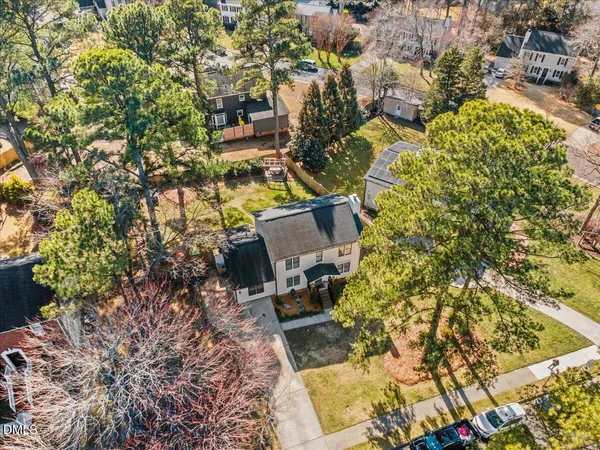 $550,000 | 201 Pinewood Drive, Apex, NC 27502