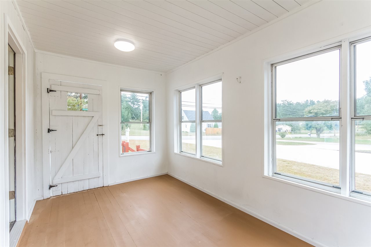 1270 Goffstown Road Manchester, NH 03102 - Photo 22 of 40