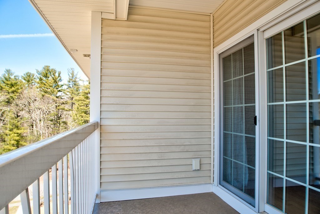 12 Braemoor Woods Road, Unit 402 Salem, NH 03079 - Photo 19 of 24