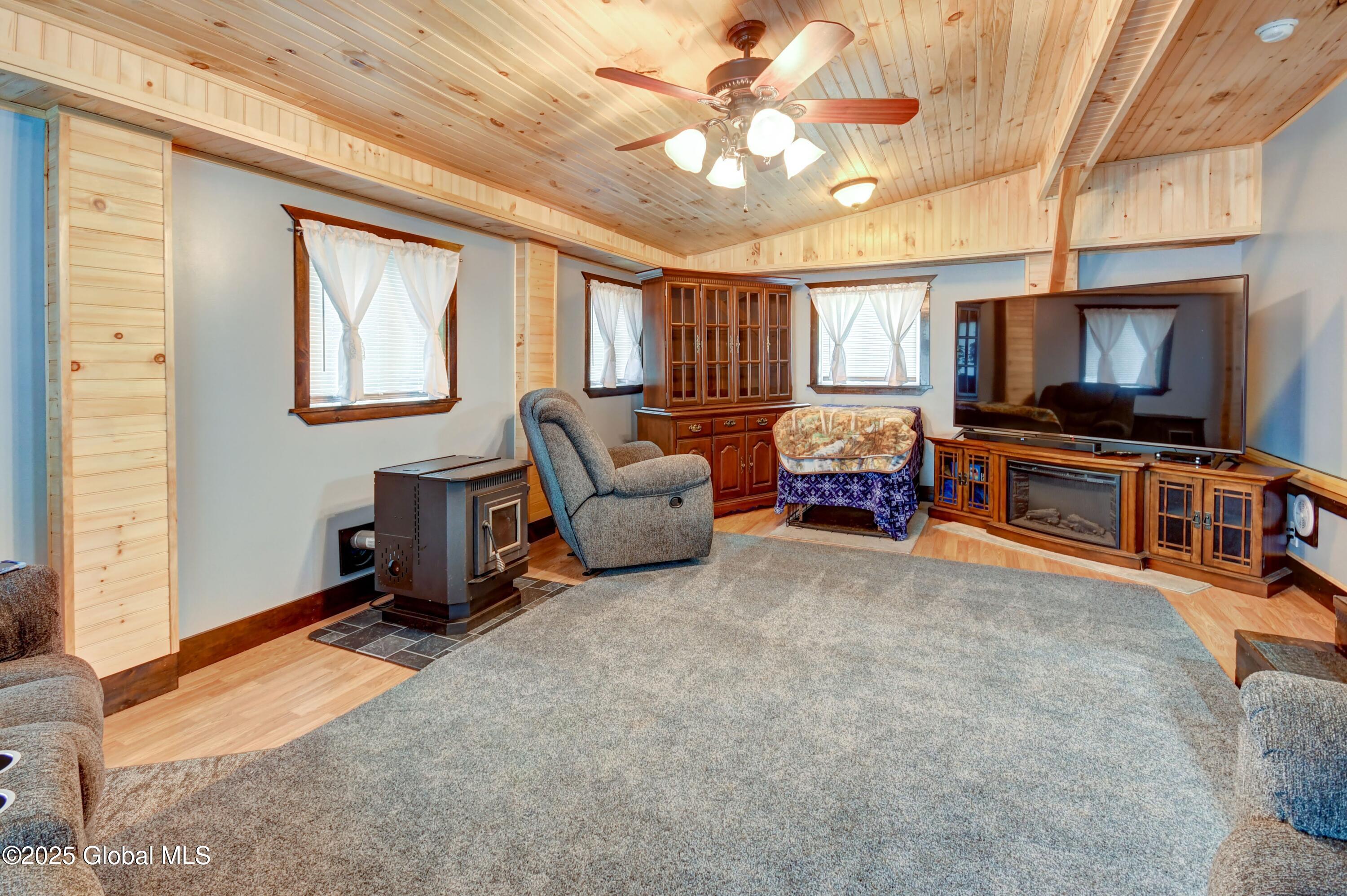 283 9 Mile Tree Road Gloversville, NY 12078 - Photo 21 of 42 283 9 Mile Tree rd-20