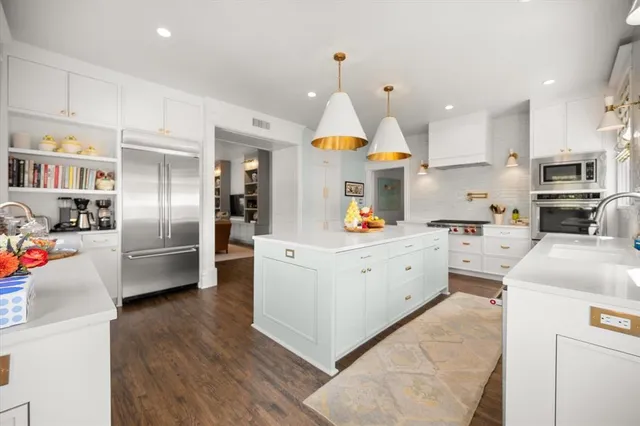 $2,250,000 | 1112 Elizabeth Boulevard, Fort Worth, TX 76110