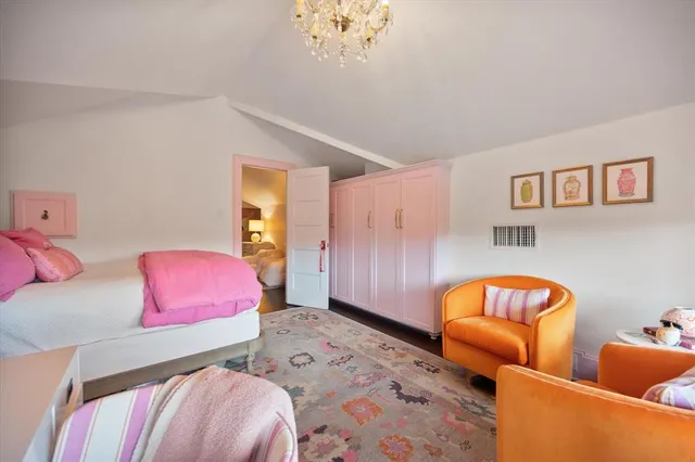 $2,250,000 | 1112 Elizabeth Boulevard, Fort Worth, TX 76110