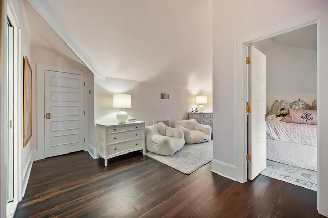 $2,250,000 | 1112 Elizabeth Boulevard, Fort Worth, TX 76110