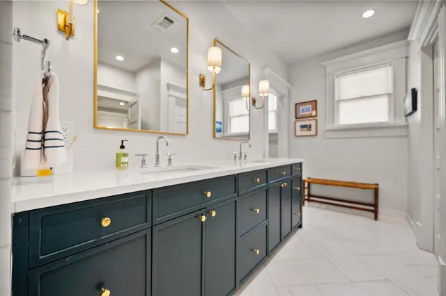 $2,250,000 | 1112 Elizabeth Boulevard, Fort Worth, TX 76110