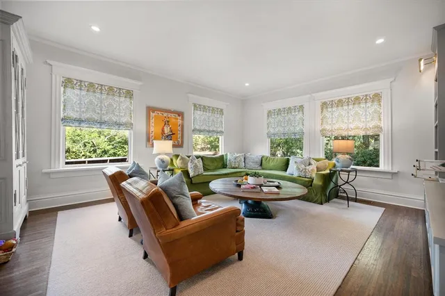 $2,250,000 | 1112 Elizabeth Boulevard, Fort Worth, TX 76110