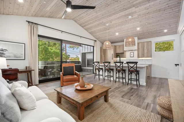 $4,995,000 | 554 Stratford Drive, Encinitas, CA 92024