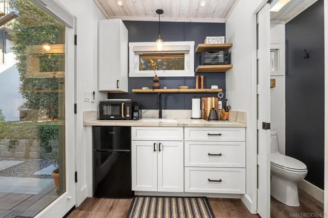 $4,995,000 | 554 Stratford Drive, Encinitas, CA 92024