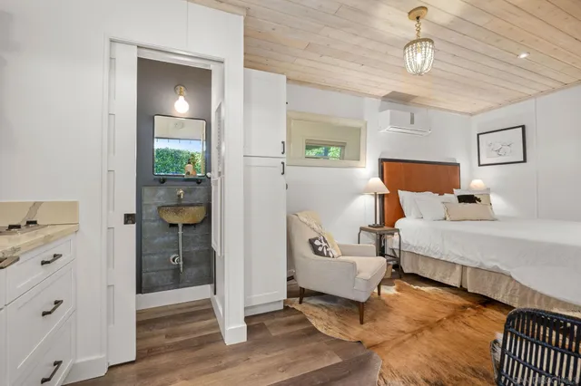 $4,995,000 | 554 Stratford Drive, Encinitas, CA 92024