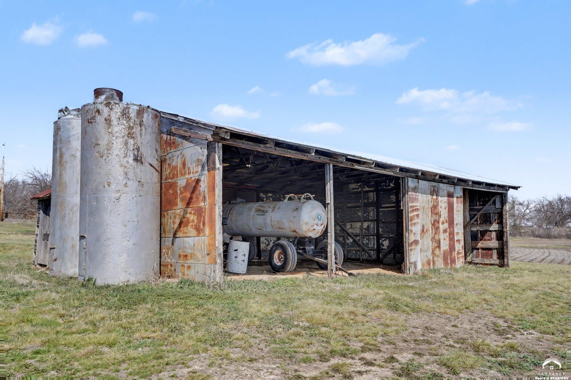 451 North 200 Road Overbrook, KS 66524 - Photo 24 of 31