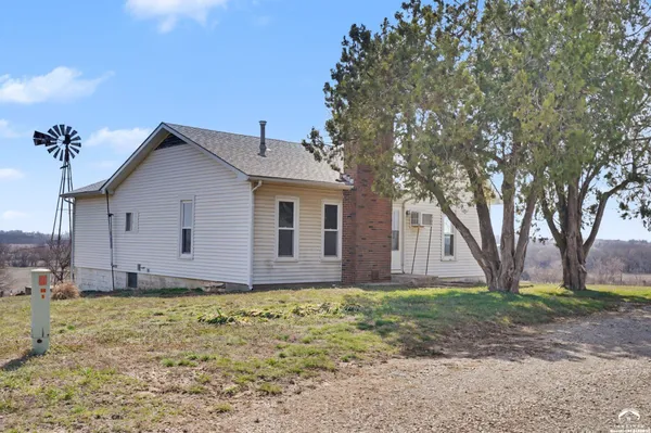 $299,900 | 451 North 200 Road, Overbrook, KS 66524