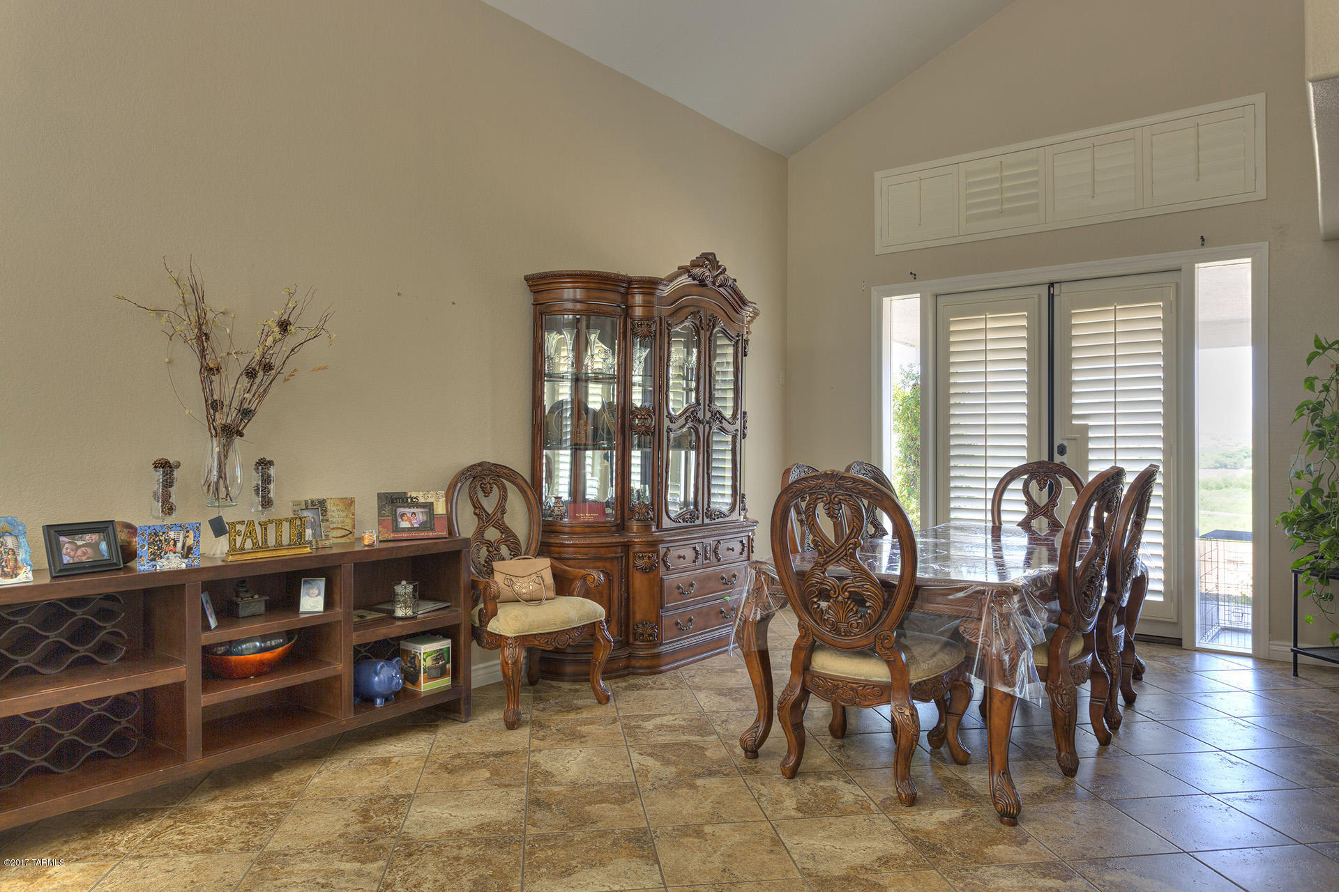 424 Cancun Court Rio Rico, AZ 85648 - Photo 3 of 25