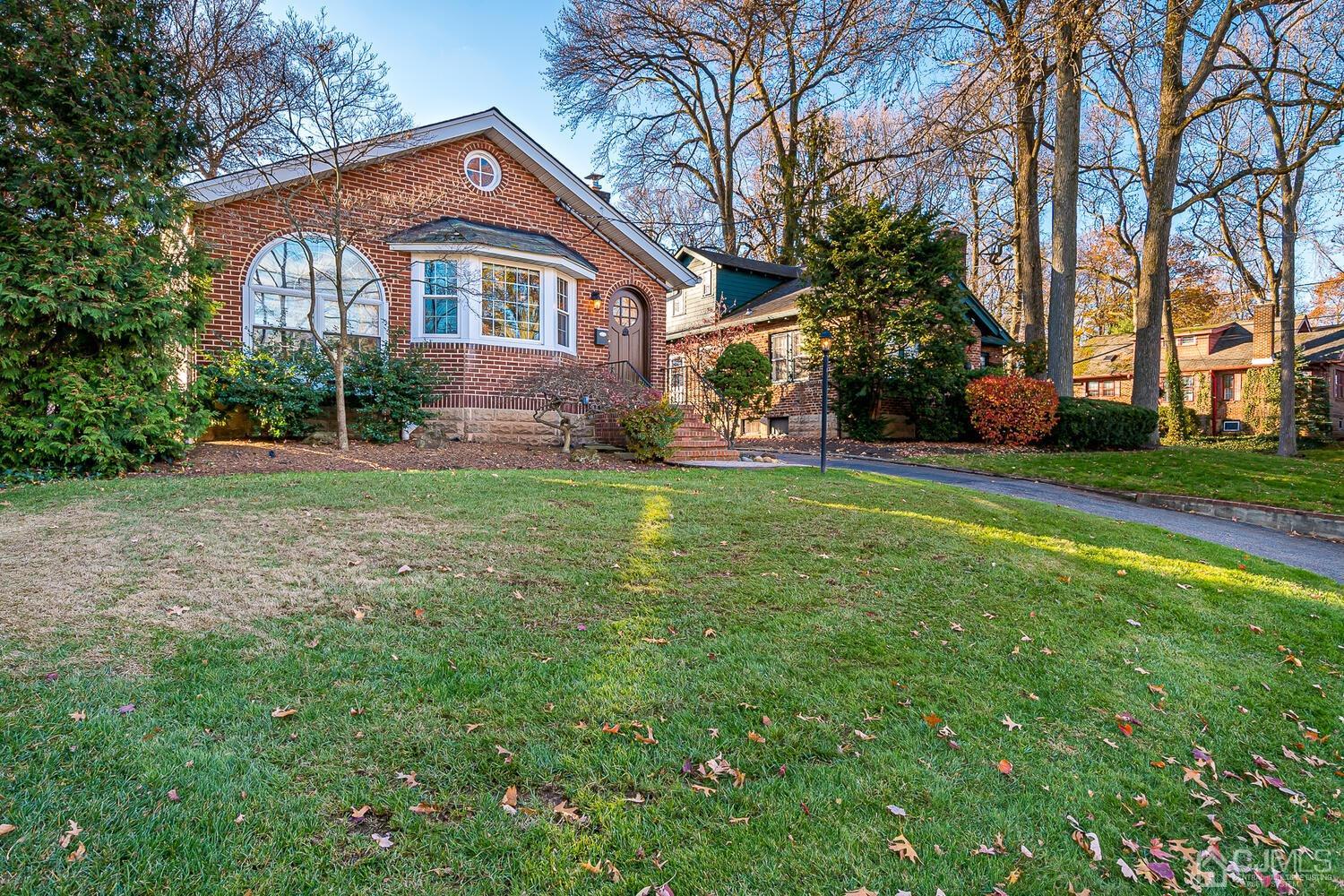 95 Spring Street Metuchen, NJ 08840 - Photo 1 of 28 Gallery Image 1