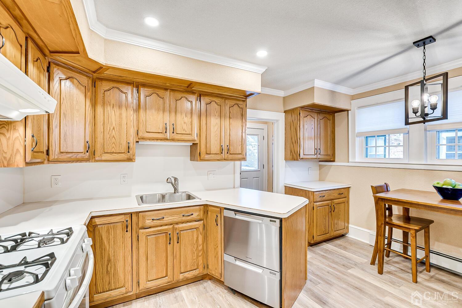 95 Spring Street Metuchen, NJ 08840 - Photo 16 of 28 Gallery Image 16