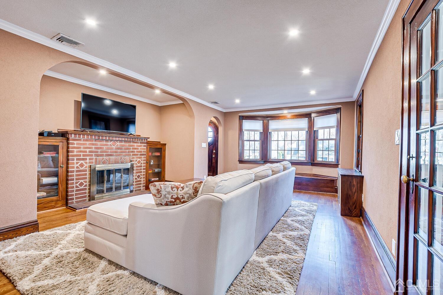95 Spring Street Metuchen, NJ 08840 - Photo 7 of 28 Gallery Image 7