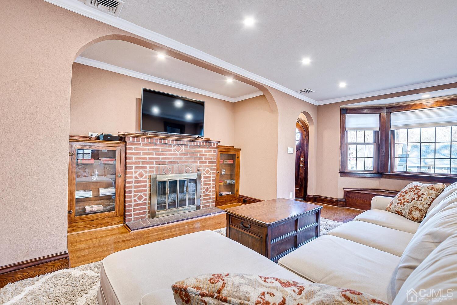 95 Spring Street Metuchen, NJ 08840 - Photo 8 of 28 Gallery Image 8