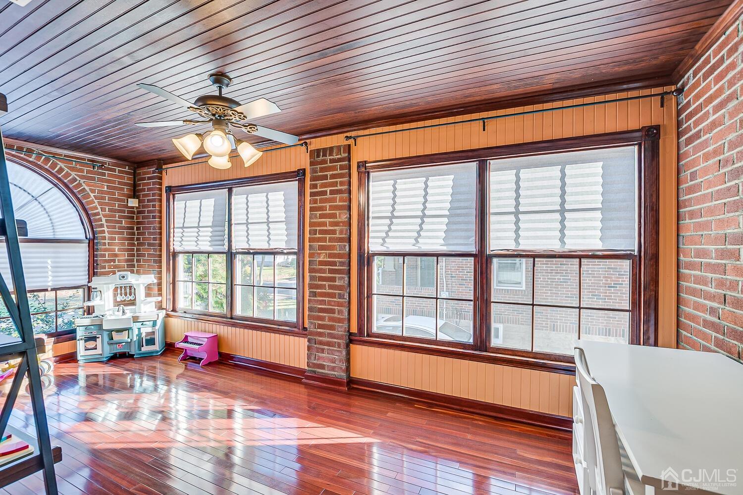 95 Spring Street Metuchen, NJ 08840 - Photo 10 of 28 Gallery Image 10