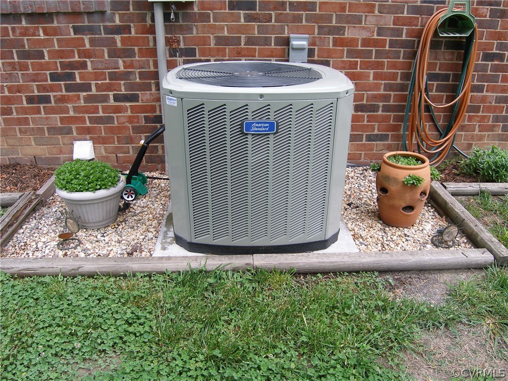800 Whiffletree Road North Chesterfield, VA 23236 - Photo 11 of 47 American Standard Heat Pump installed in 2015