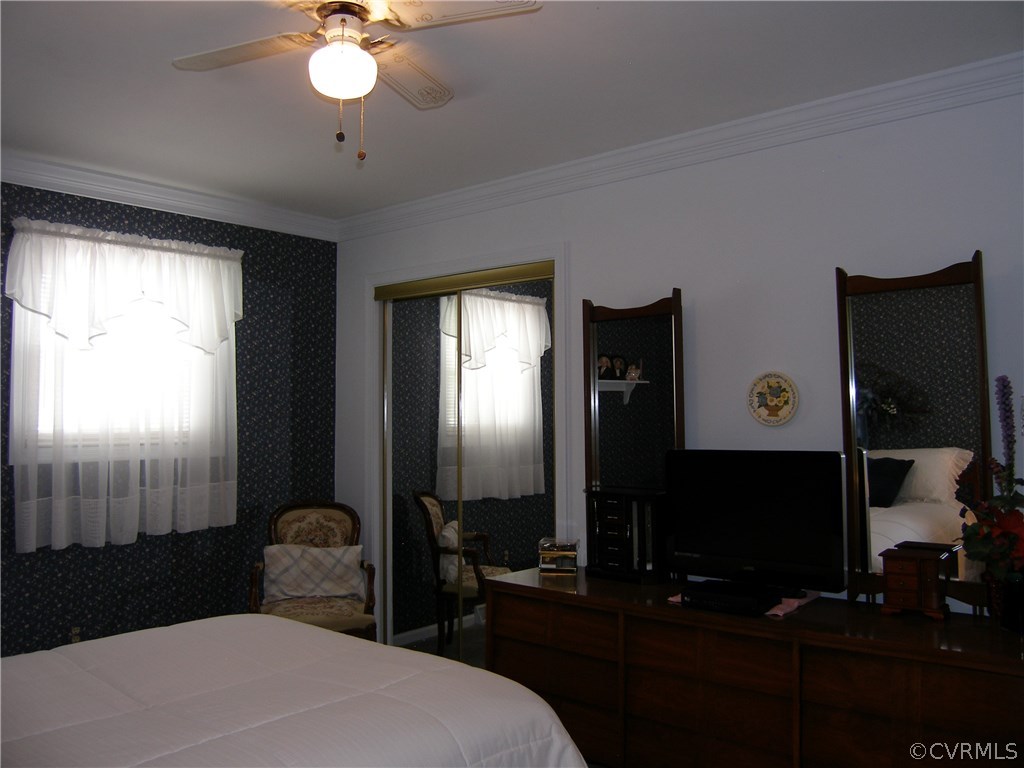 800 Whiffletree Road North Chesterfield, VA 23236 - Photo 41 of 47 Master Bedroom Closet with Mirrors & CFan